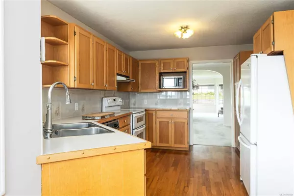 1808 St. Ann's Dr, Duncan, BC V9L 5M4