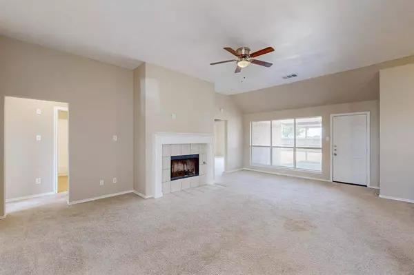 1034 Suffolk Lane, Cedar Hill, TX 75104