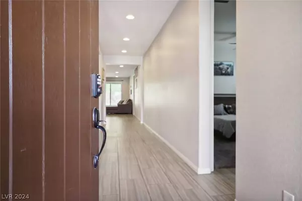 10152 Skye Run Avenue, Las Vegas, NV 89166