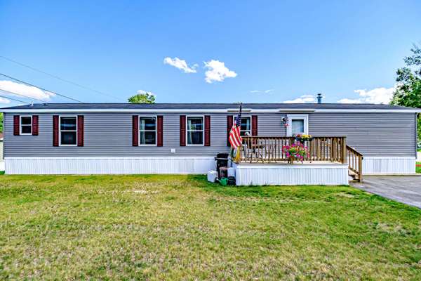 25 Maplewood DR, Limington, ME 04049