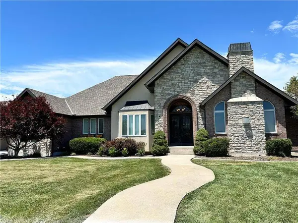 11861 Barb RD, Corder, MO 64021