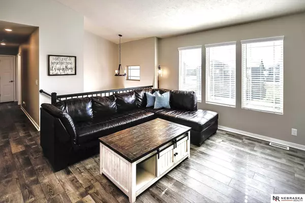 7332 N 166th Street, Bennington, NE 68007