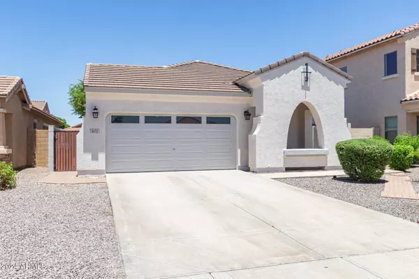 1672 W DUGAN Drive, San Tan Valley, AZ 85144