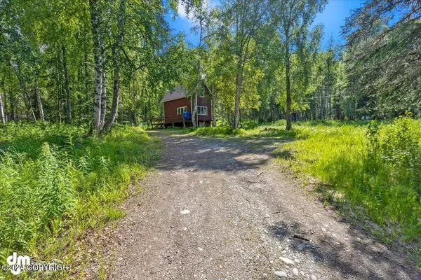 4900 W Hollow Nook DR, Wasilla, AK 99623