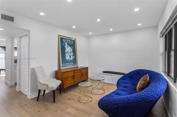 6667 Miller Dr #37, South Miami, FL 33155