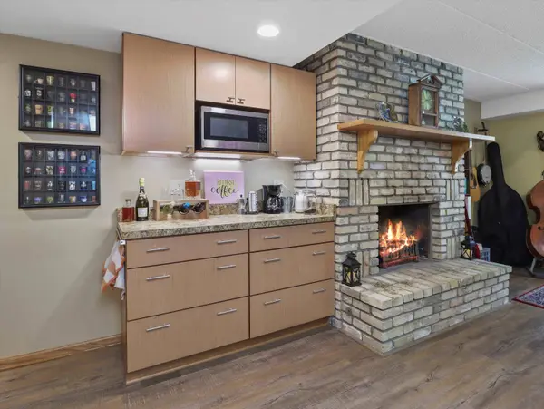 17 Maple Wood Lane #101, Madison, WI 53704