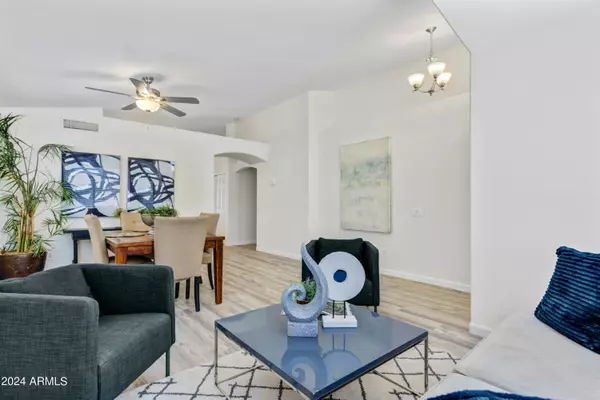 681 E GAIL Drive, Chandler, AZ 85225