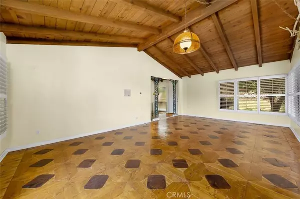 3700 Helix ST, Spring Valley, CA 91977