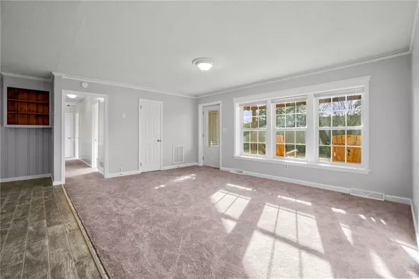 137 Valley DR, Liberty, SC 29657