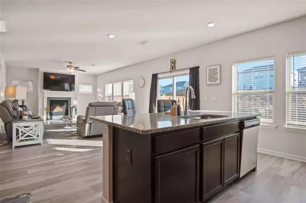 341 Bowfin TRL, Mcdonough, GA 30253