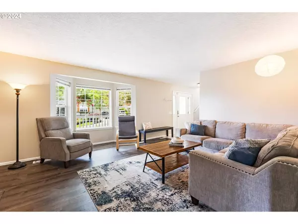 1054 S 69TH ST, Springfield, OR 97478