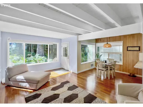 1286 SW MEADOW LN #6, Depoe Bay, OR 97341