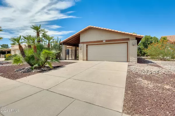 974 LEISURE WORLD Drive, Mesa, AZ 85206