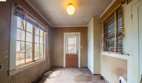 3017 Madeline St, Oakland, CA 94602