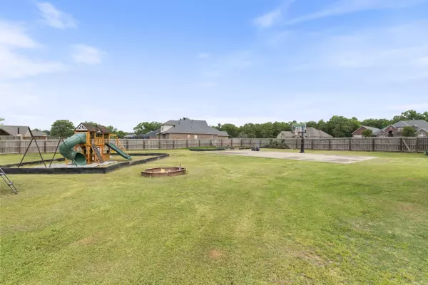 2605 Glohaven Drive, Conway, AR 72034