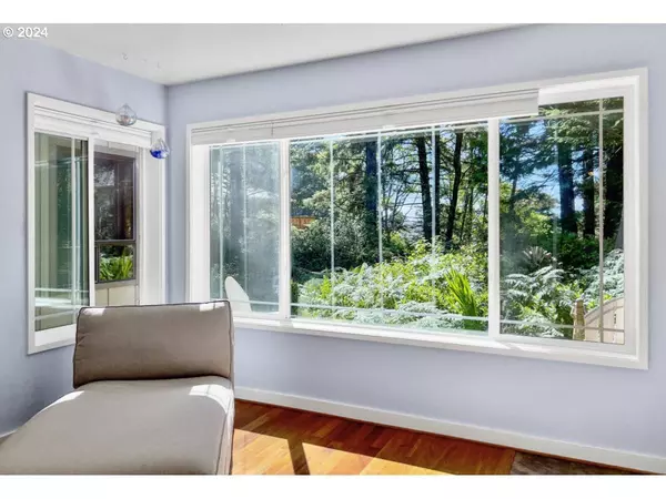 1286 SW MEADOW LN #6, Depoe Bay, OR 97341