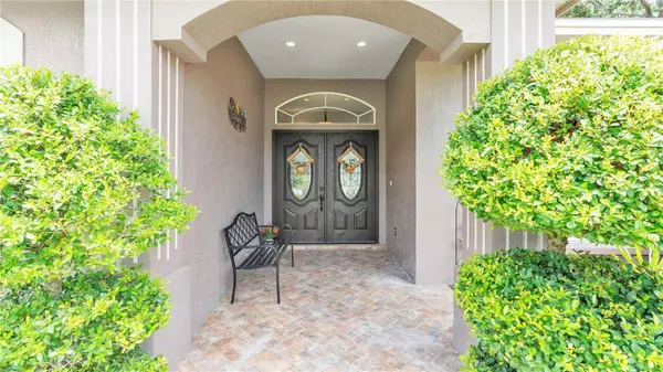 5862 CHARLOMA DR, Lakeland, FL 33812