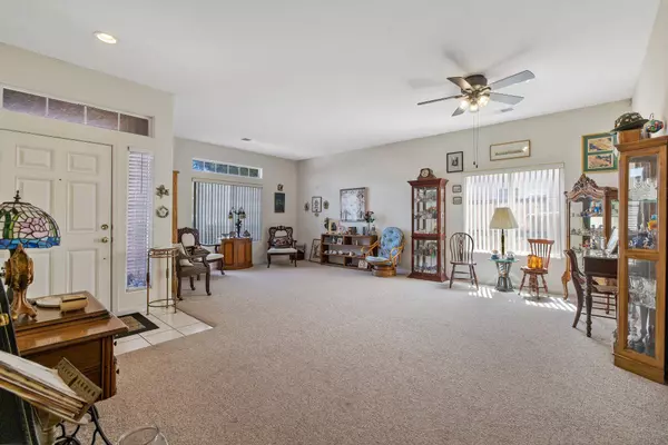 4606 W Country Court, Visalia, CA 93277