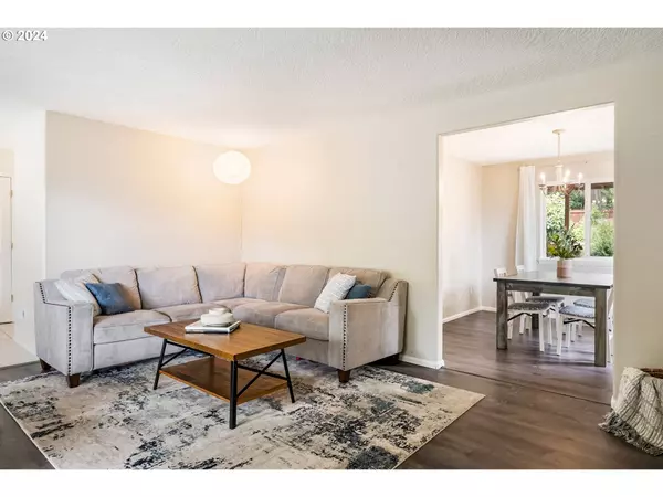 1054 S 69TH ST, Springfield, OR 97478