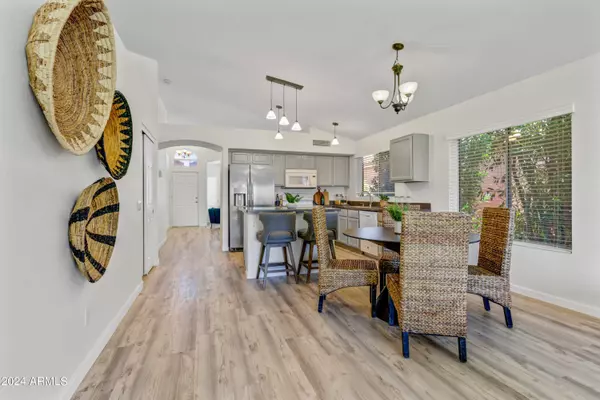 681 E GAIL Drive, Chandler, AZ 85225