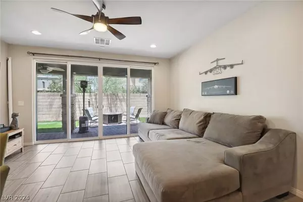 10152 Skye Run Avenue, Las Vegas, NV 89166