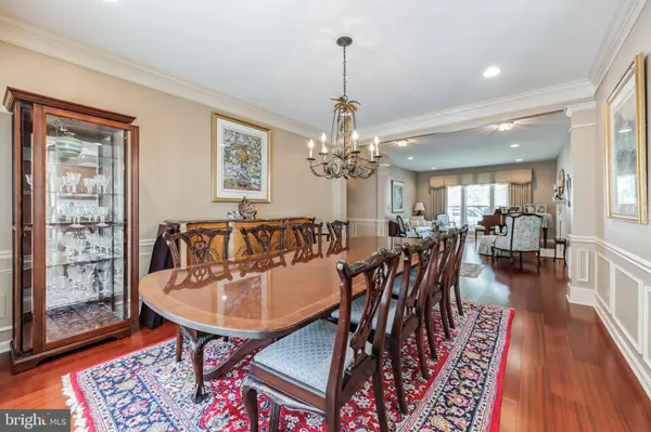 1 HILLARD DR, Voorhees, NJ 08043