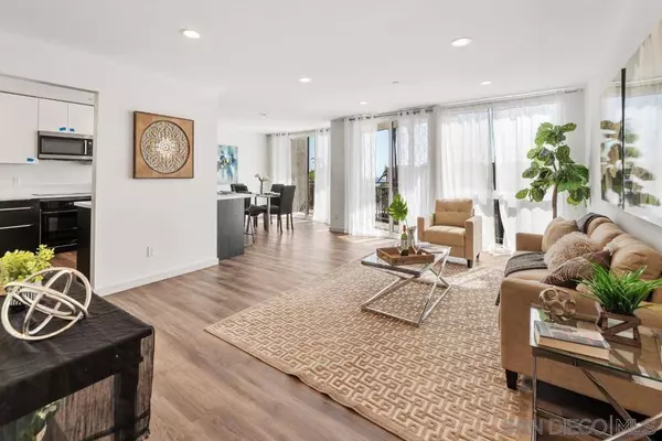 2414 Front St #3, San Diego, CA 92101