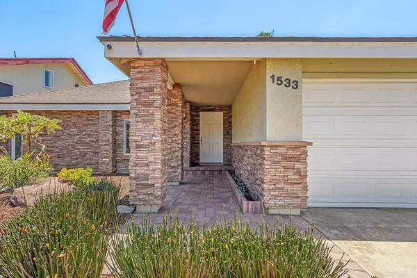 1533 Shields AVE, Encinitas, CA 92024