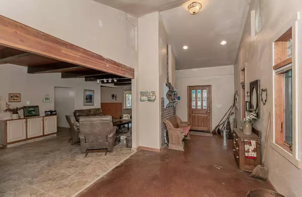 42588 Rock Ledge Road, Shaver Lake, CA 93664