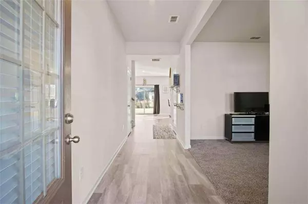 341 Bowfin TRL, Mcdonough, GA 30253