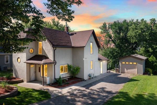 204 W Forest ST, Belle Plaine, MN 56011