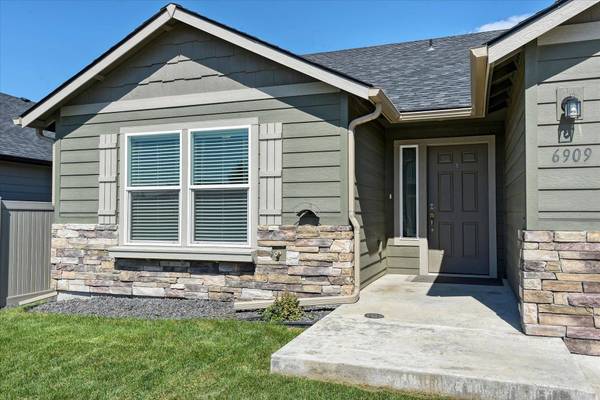 6909 S Jasper Dr, Spokane, WA 99224