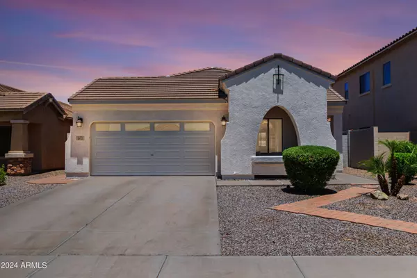 1672 W DUGAN Drive, San Tan Valley, AZ 85144