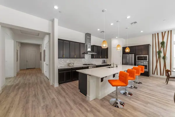 565 Lentini WAY, Sacramento, CA 95834