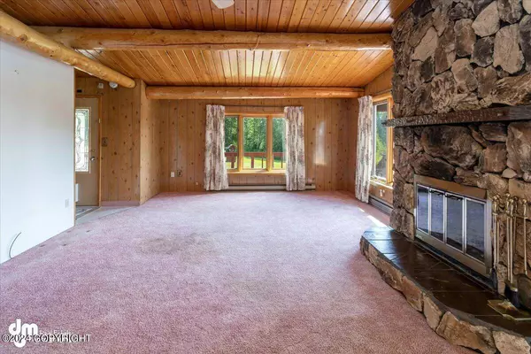 12392 W Armstrong RD, Houston, AK 99694