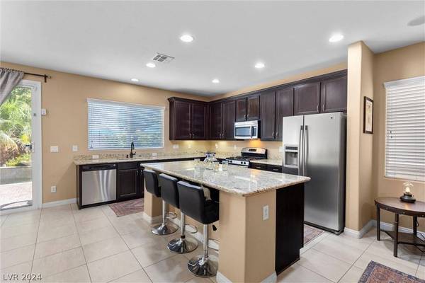 9076 Spur Creek Avenue, Las Vegas, NV 89178