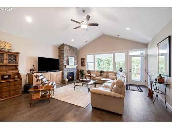 17322 NE 19TH DR, Ridgefield, WA 98642