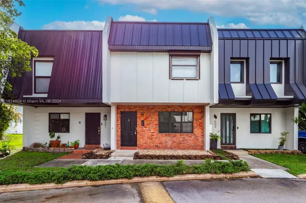 6667 Miller Dr #37, South Miami, FL 33155