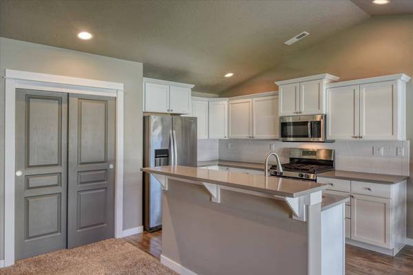 6909 S Jasper Dr, Spokane, WA 99224