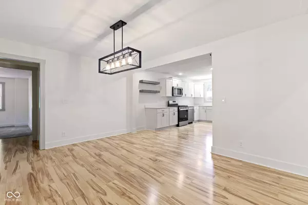 4121 Glencairn LN, Indianapolis, 46226