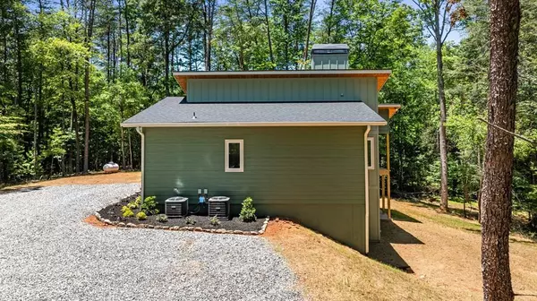 1043 Sunset Road, Epworth, GA 30541