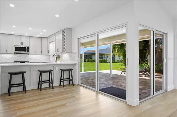 13425 CROSSPOINTE DR, Palm Beach Gardens, FL 33418