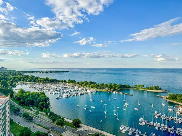 3150 N Lake Shore DR #33C, Chicago, IL 60657