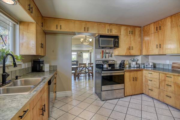 627 W Gordon Ave, Spokane, WA 99205