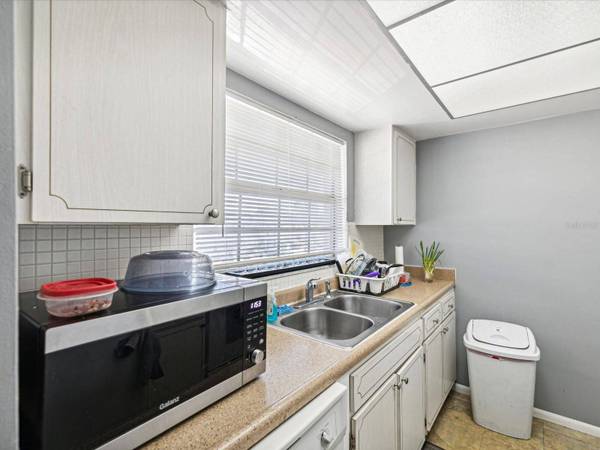 1433 S BELCHER RD #D14, Clearwater, FL 33764