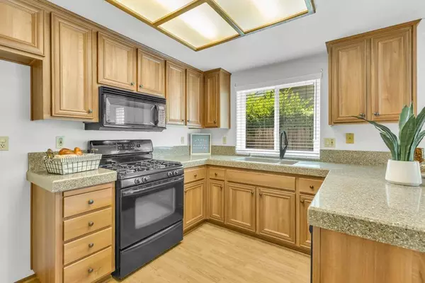 7119 Tiant WAY, Elk Grove, CA 95758