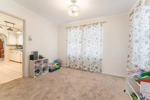 12757 Mozart ST, Blue Island, IL 60406