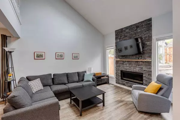 7828 Ranchview DR NW, Calgary, AB T3G1X8