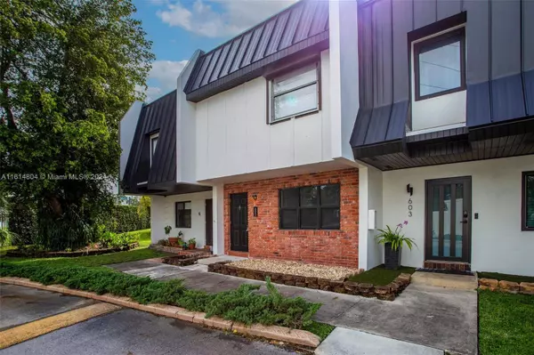 6667 Miller Dr #37, South Miami, FL 33155