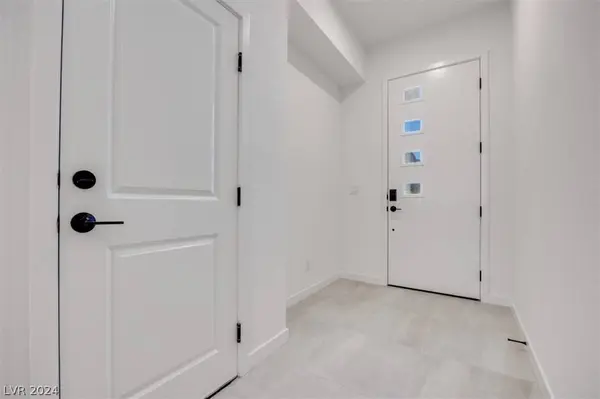 10135 Evergreen Pine Street, Las Vegas, NV 89166